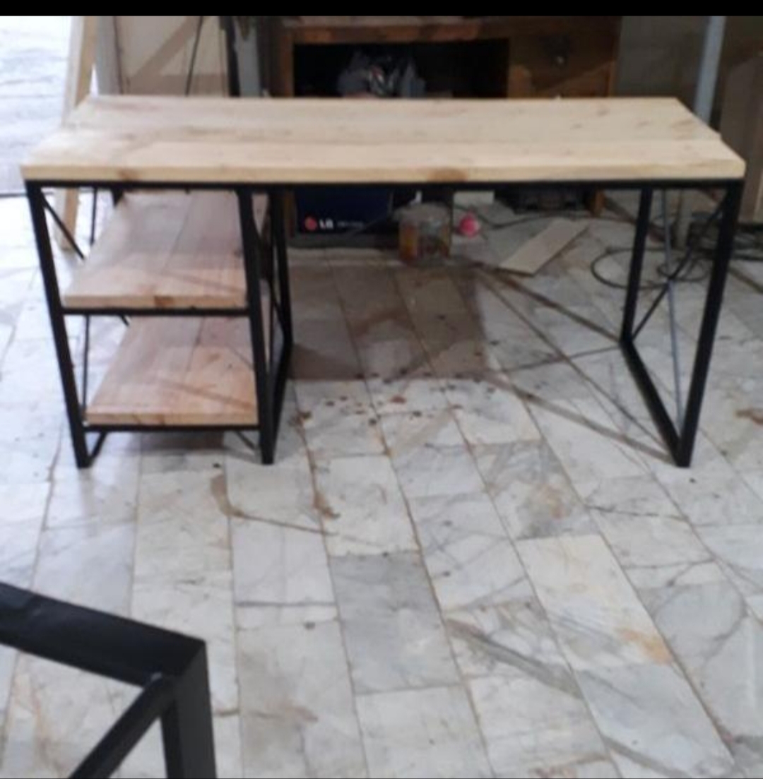میز تحریر و میز کارمندی M_105
